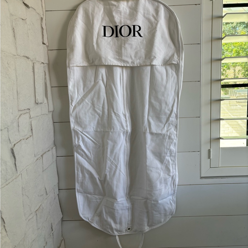 DIOR | set of 3 white garment bags - Picture 4 of 4